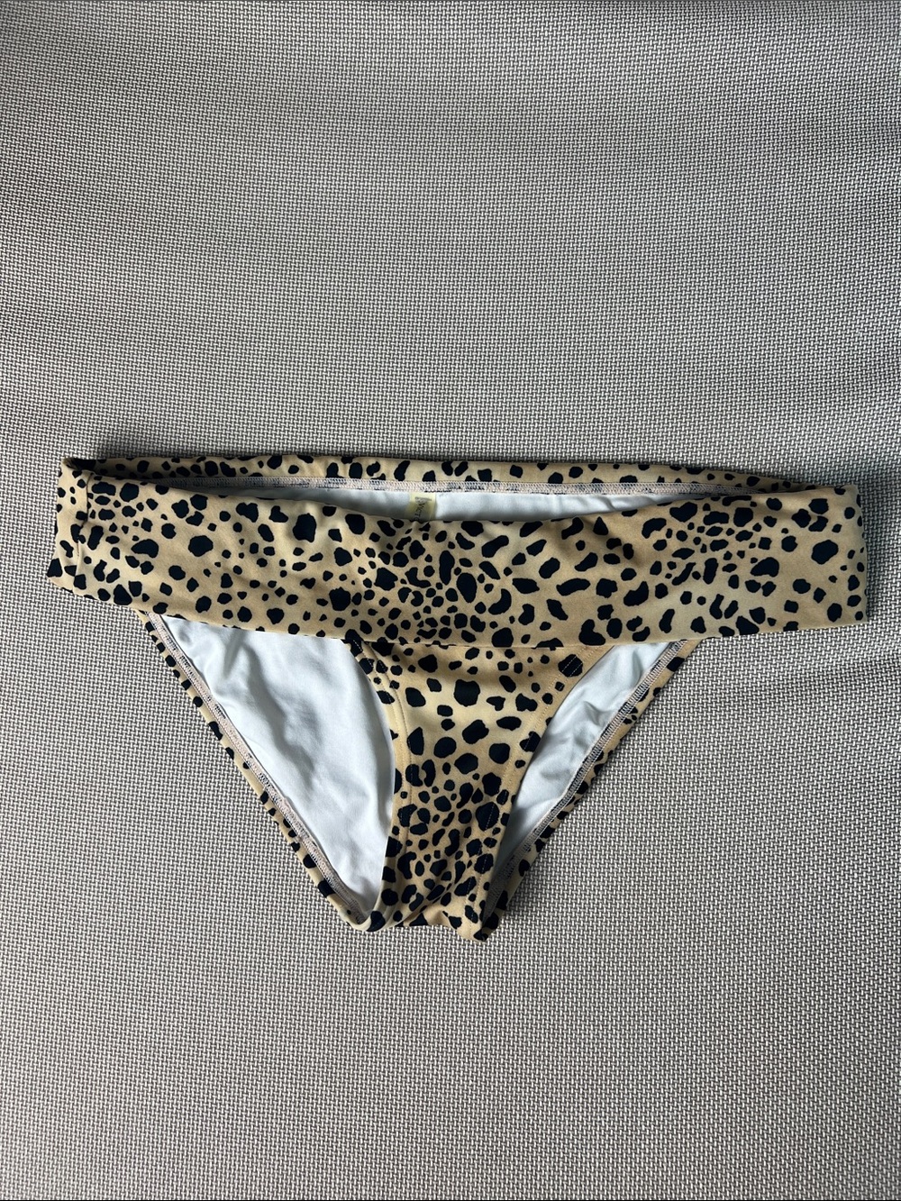 Victoria's Secret Leopard-Print Bikini Bottoms in Tan and Black
